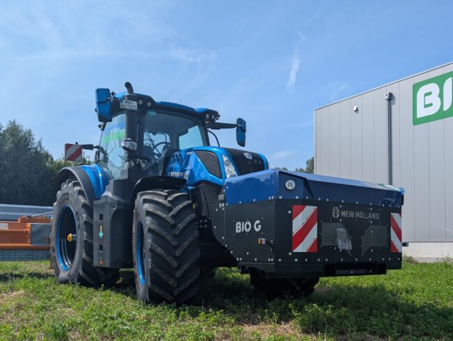 CNG Traktor mit CNG Fronttank